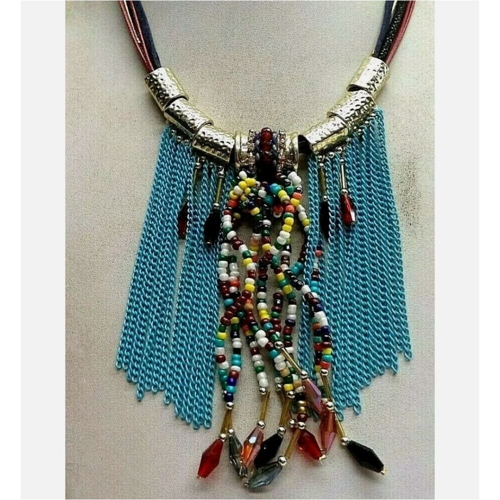 3/$30 🖤 TURQUOISE AND GLASS BEAD 21" NECKLACE